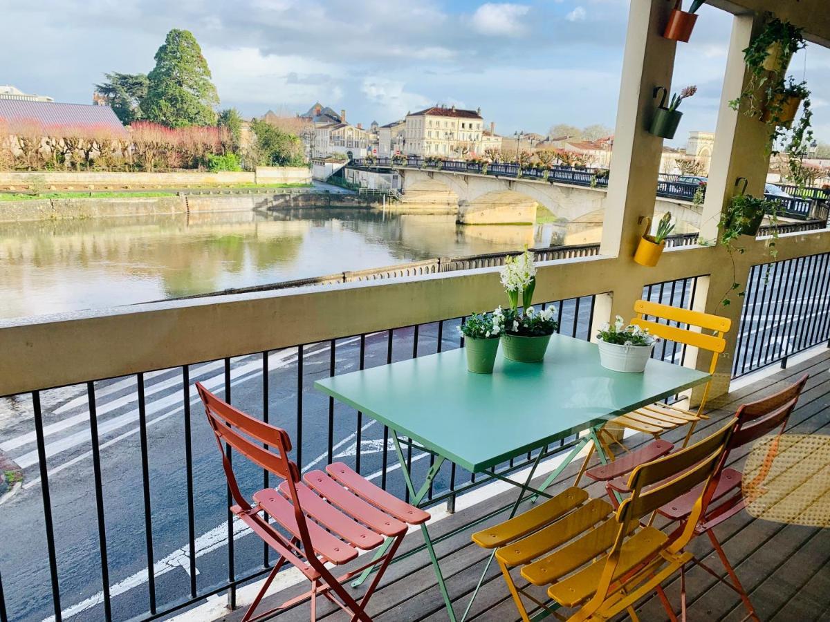 "Au Fil De La Charente" - Coeur De Saintes - Wifi Clim - Classe 4 Etoiles - 4 Pers Buitenkant foto
